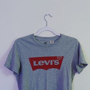 Levi’s Tee